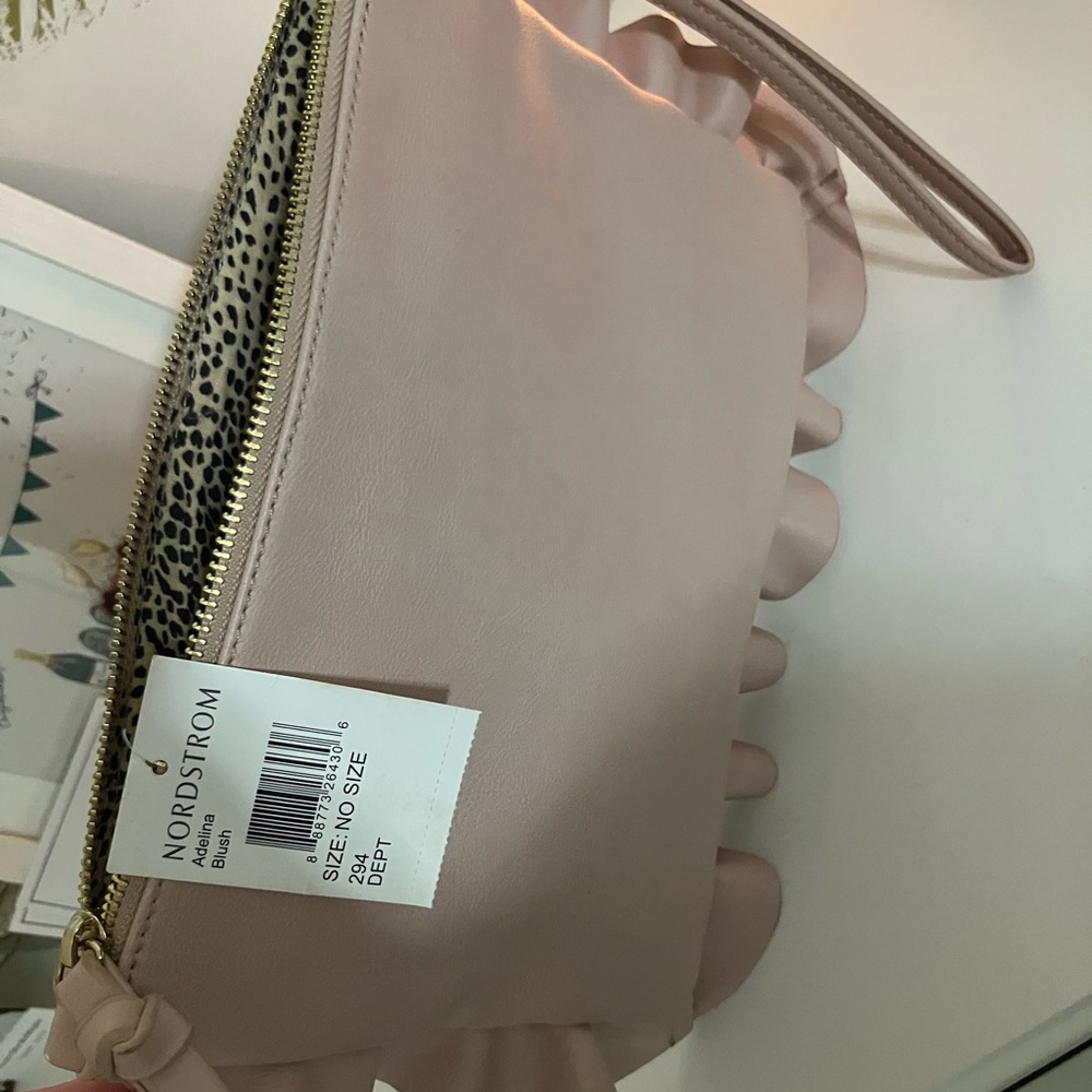 Blush pink trimmed elegant Clutch